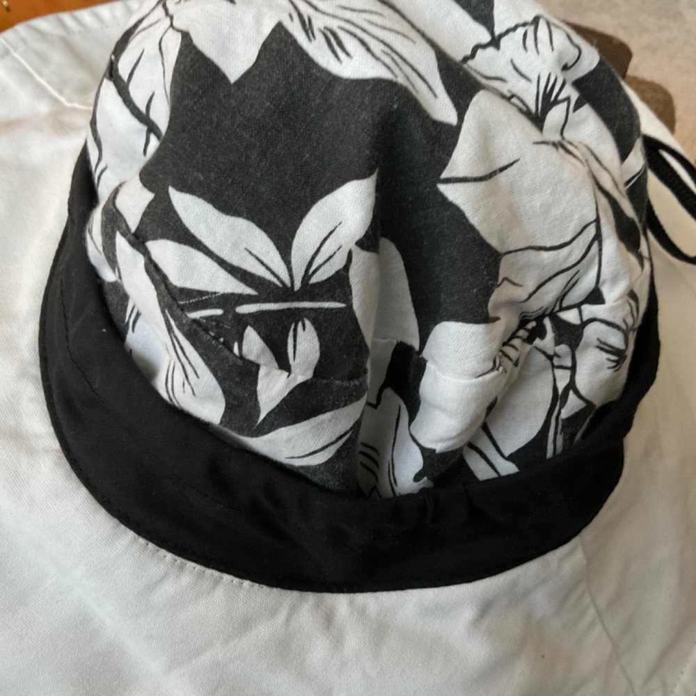 Sun Hat - Picture 4 of 4
